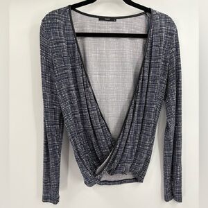 Tart collection Blue Checkered blue modal Long Sleeve Open Wrap Blouse size xs